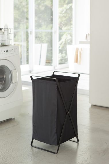 YAMAZAKI Tower Laundry Hamper BK