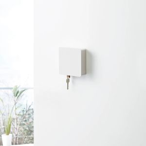 YAMAZAKI Tower Square Шкафче органайзер за ключове, бял