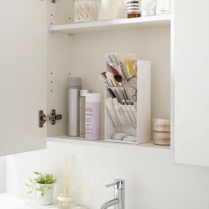 YAMAZAKI Tower Органайзер за грим и козметика, бял